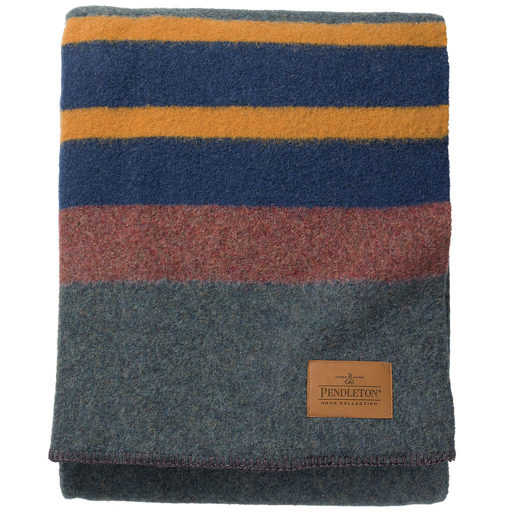 Pendleton Yakima Camp Blanket: Lake, CA